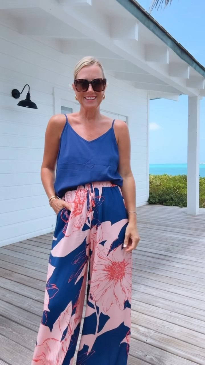 Love this look! A fun pop of color before summer ends! 🥲🩷

#LTKSwim #LTKBeauty #LTKStyleTip