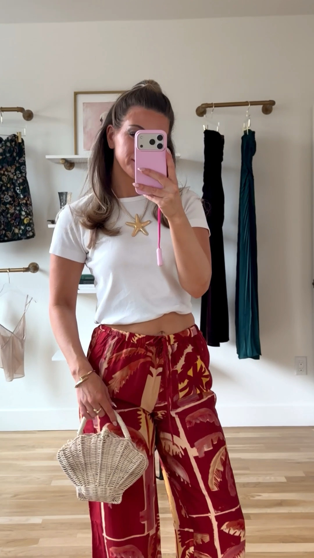 Summer resortwear casual look red print pants and basic white tee

Wearing my usual smalls/2

Resortwear
Print pants
Summer party
Destination
Travel look
Vacation

#LTKTravel #LTKSeasonal #LTKgrwm