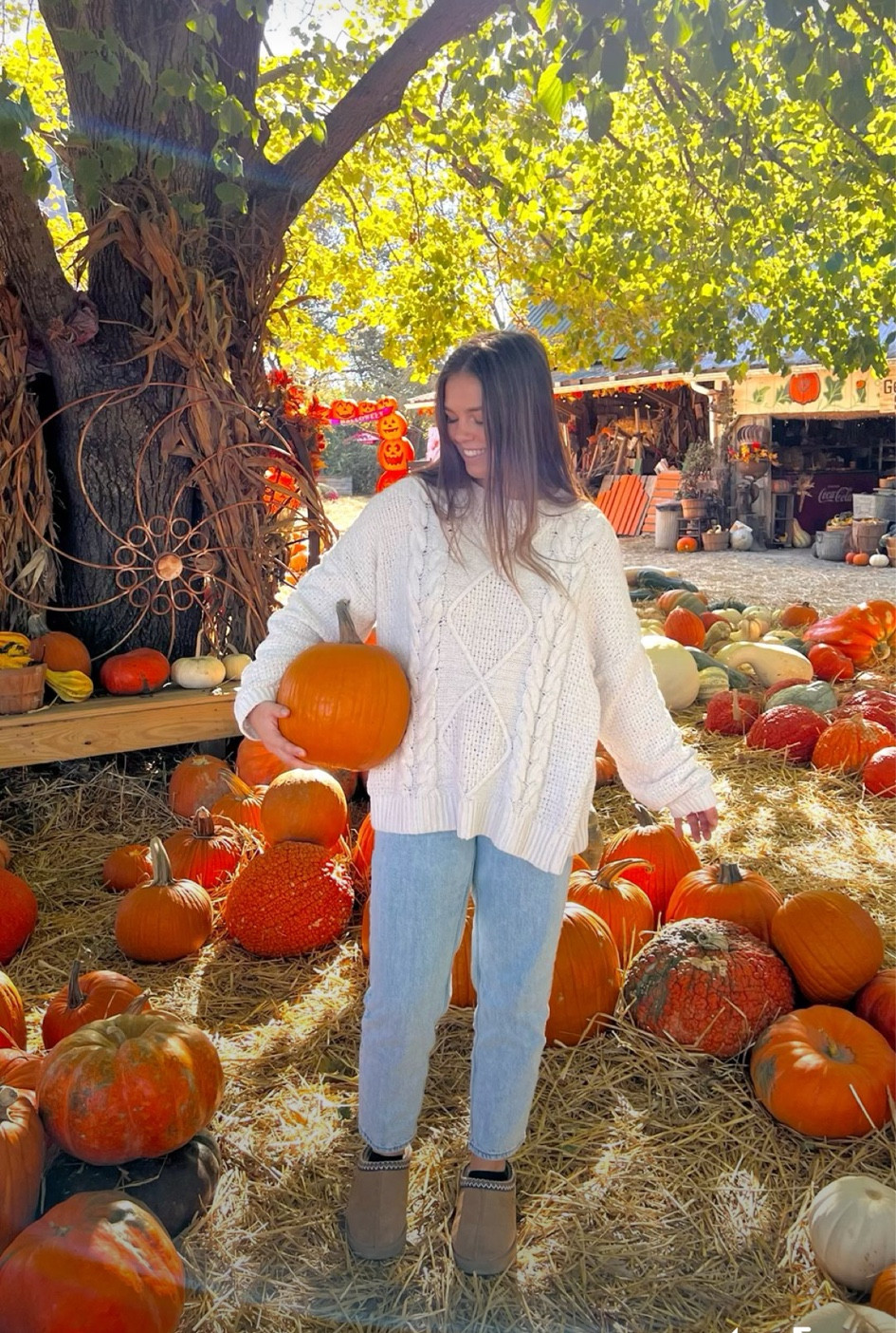 This fall photo was found on Pinterest and perfect back to school outfit 🎃

#LTKSeasonal #LTKBacktoSchool #LTKFallSale