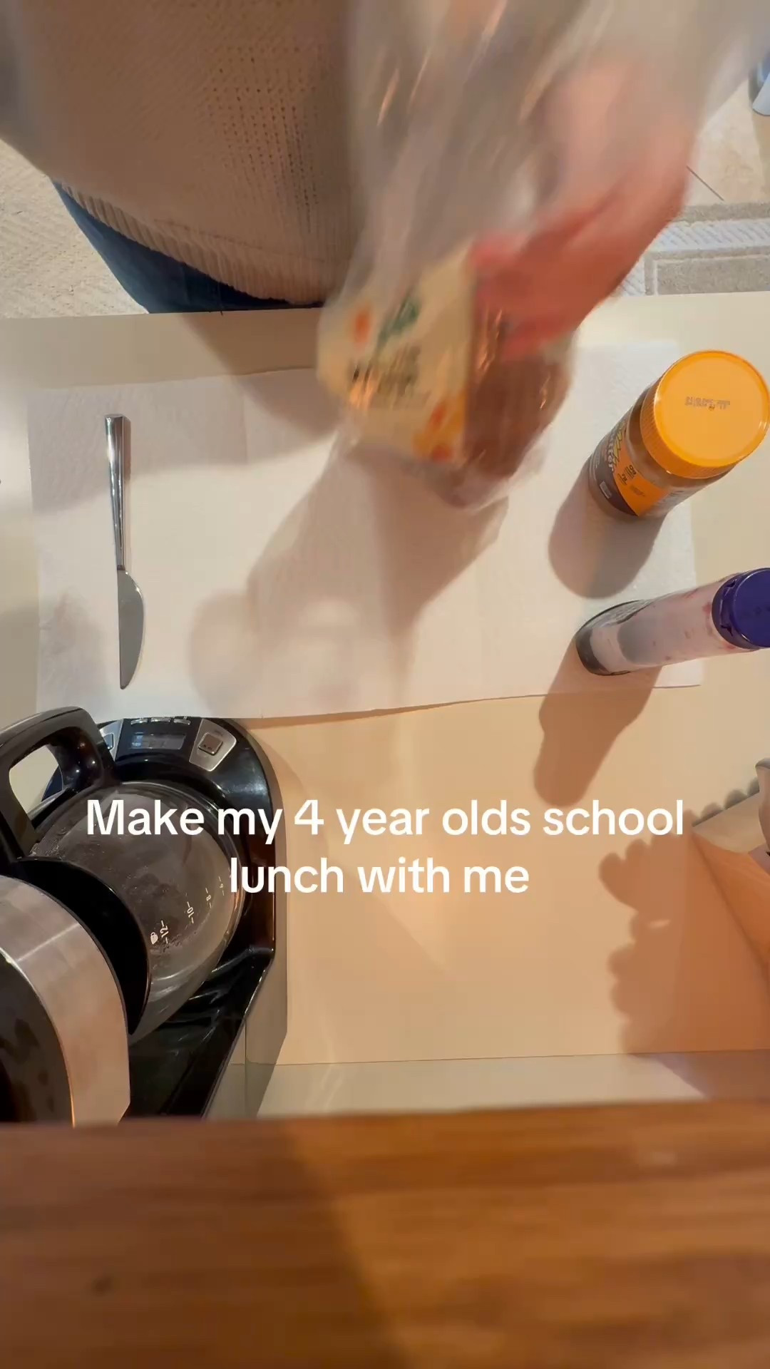 Make my 4 year olds school lunch with me 

#bentgo #kidslunchbox 

#LTKFindsUnder100 #LTKKids