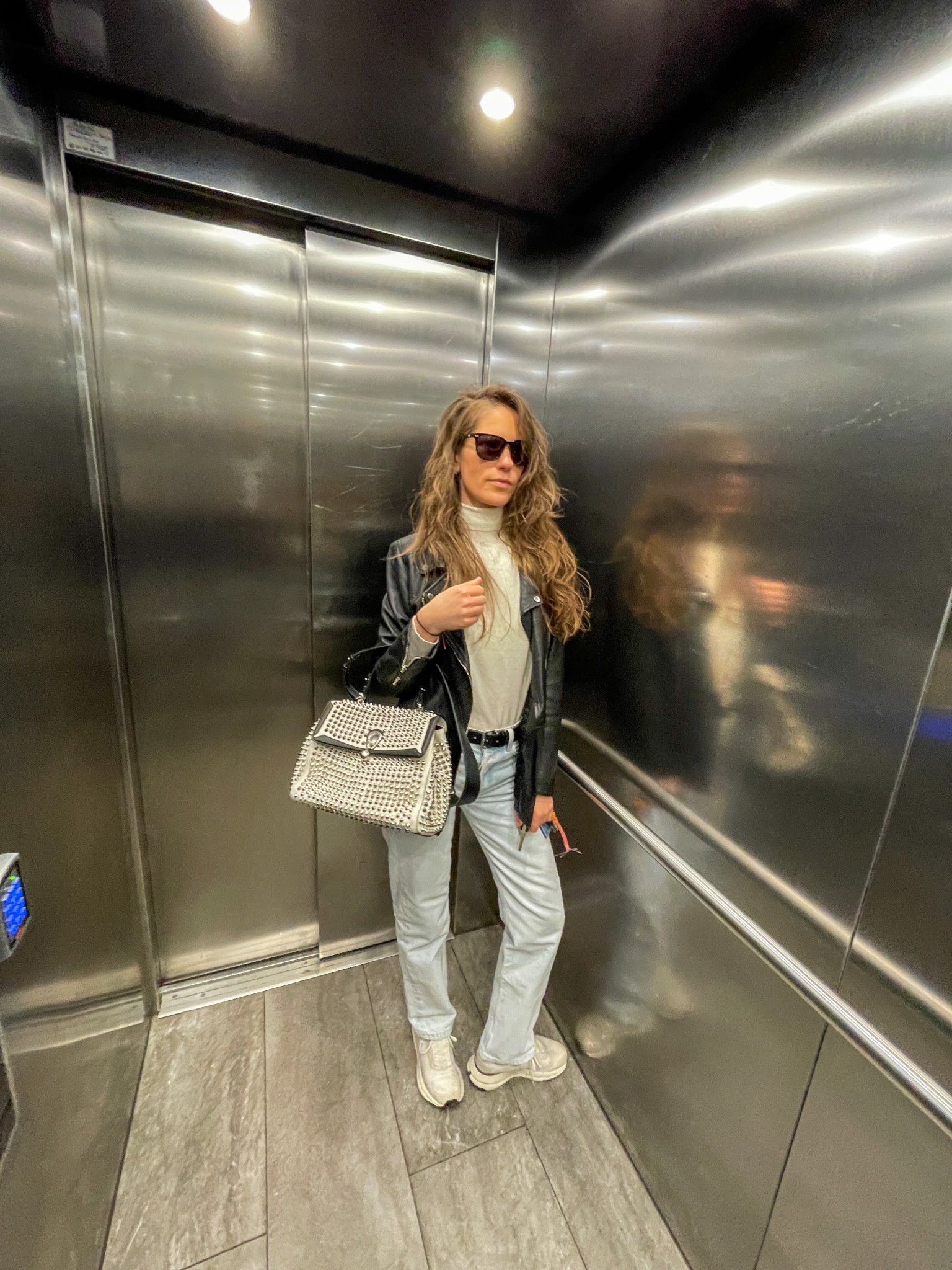 The white sneaker era is never ending — and honestly? I'm not mad about it.

But not all white sneakers are created equal. The wrong pair looks cheap. The right pair pulls your whole outfit together without even trying.

#LTKfrance #LTKsale #LTKshoes