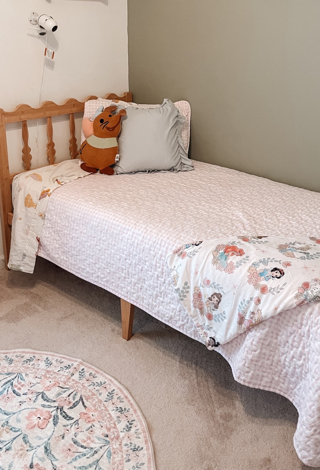 More details from Charlie’s big girl room makeover!

Disney princess | Target | Amazon | bedding | toddler | kids | family | affordable 

#LTKHome #LTKmomlife #LTKKids