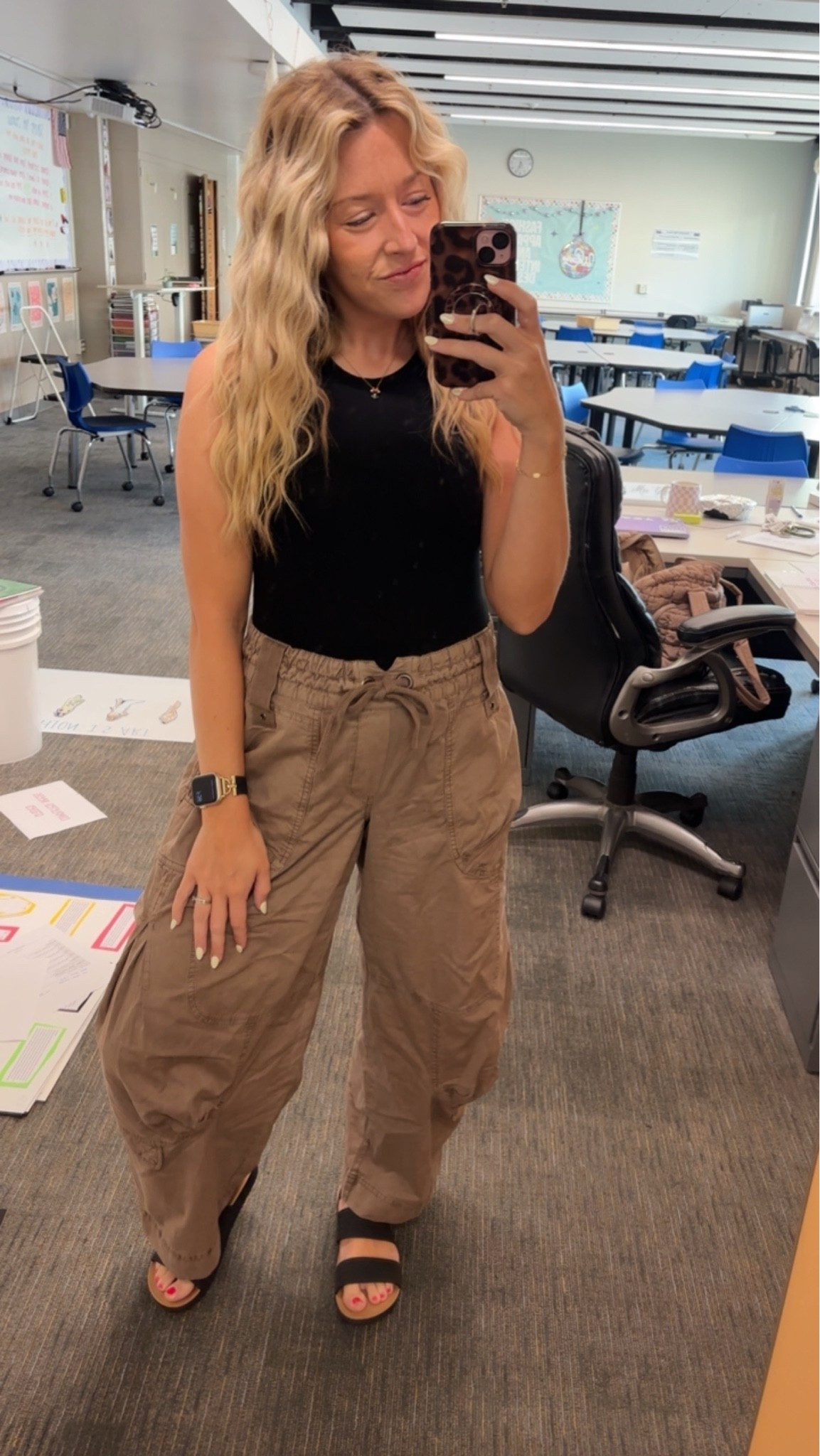 I deeply love these pants and everything else about this look today. Tagging my hair tool because I’m constantly asked about this 🎀

#teacheroutfit #cargo #cargopants #barrelpants

#LTKgrwm #LTKmomlife #LTKootd