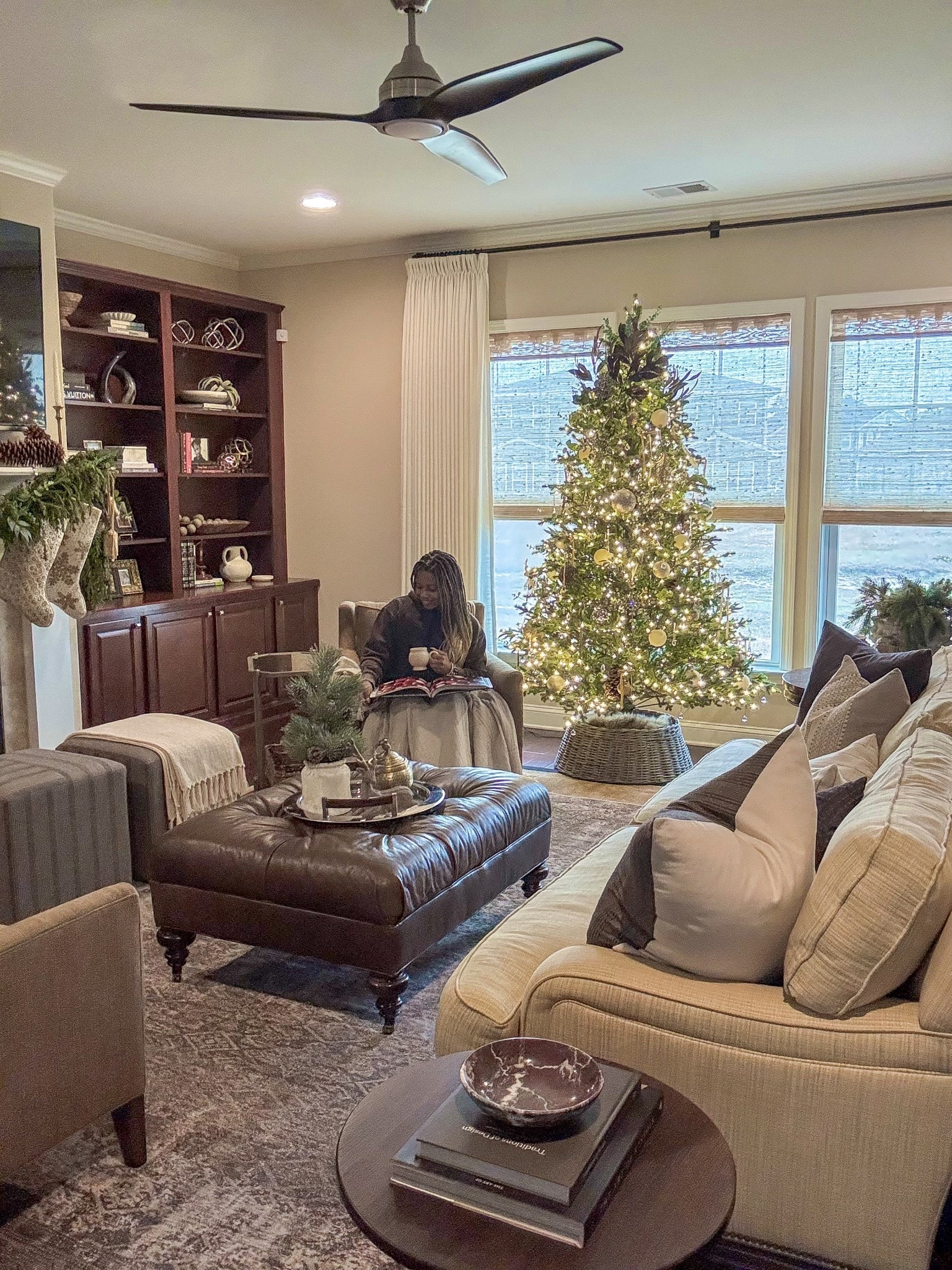 Christmas is the season for staying in and being cozy. 🤎
#cozy
#Christmas
#home
#timeless
#furniture
#neutrals

#LTKHome #LTKHoliday #LTKSeasonal