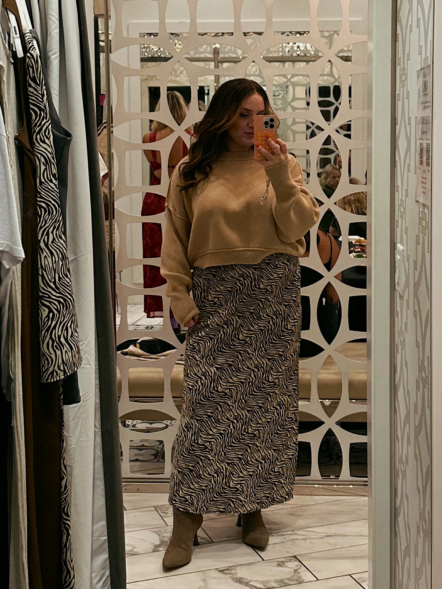 shop through my link and get 30% off through 8/27 and 25% off the rest of the year with my 
code: skhammer25 


#LTKSaleAlert #LTKxVICI #LTKFallSale