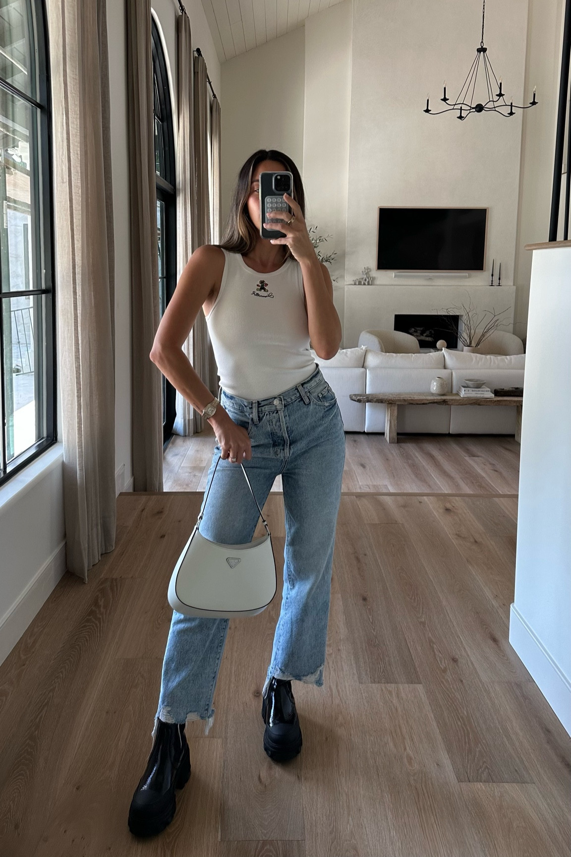 Tank - xs
Jeans - 25
Boots - 37