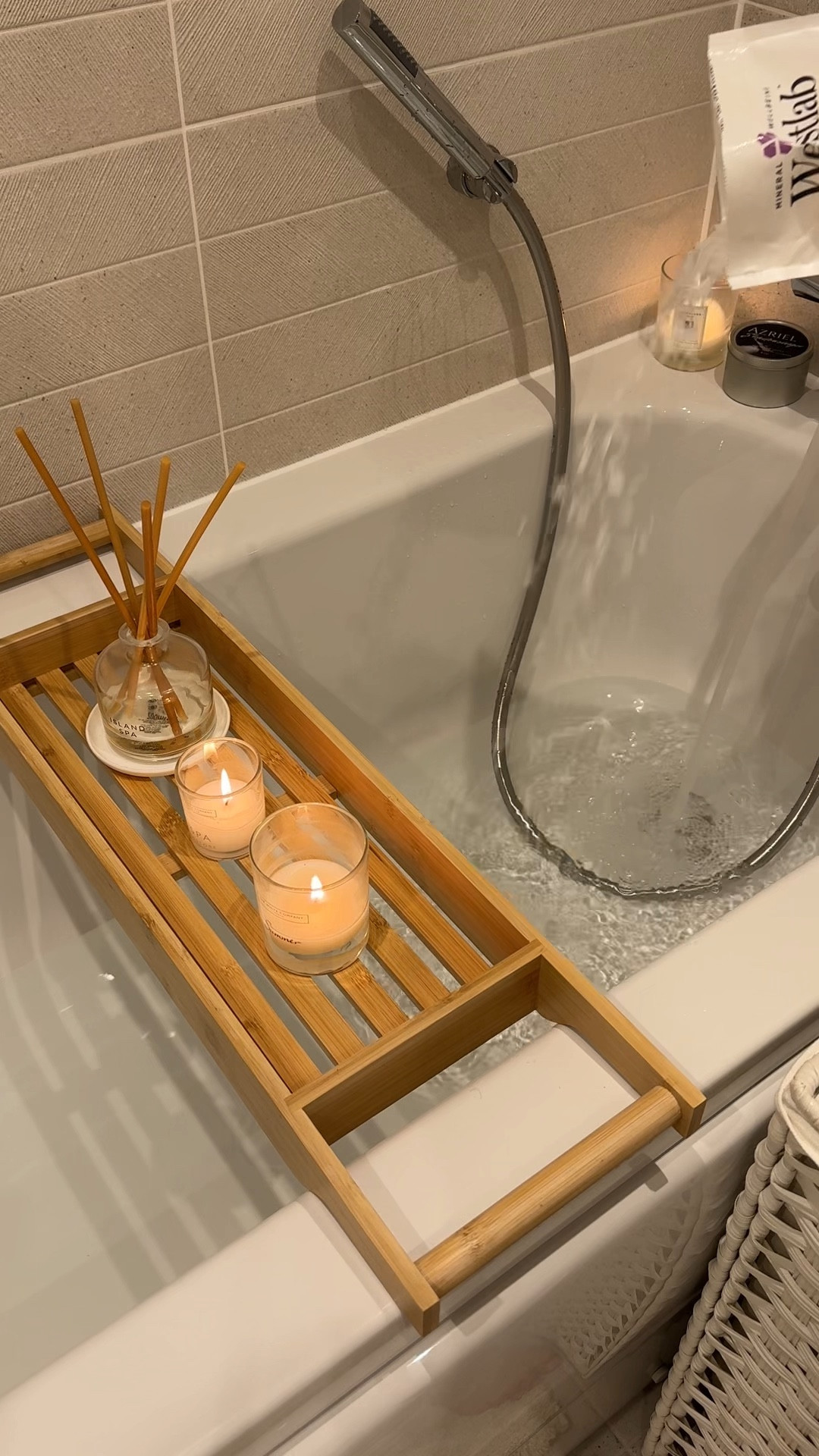 November is here for selfcare and comfort 🧖🏼‍♀️☁️✨

#LTKautumn #LTKskincare #LTKuk