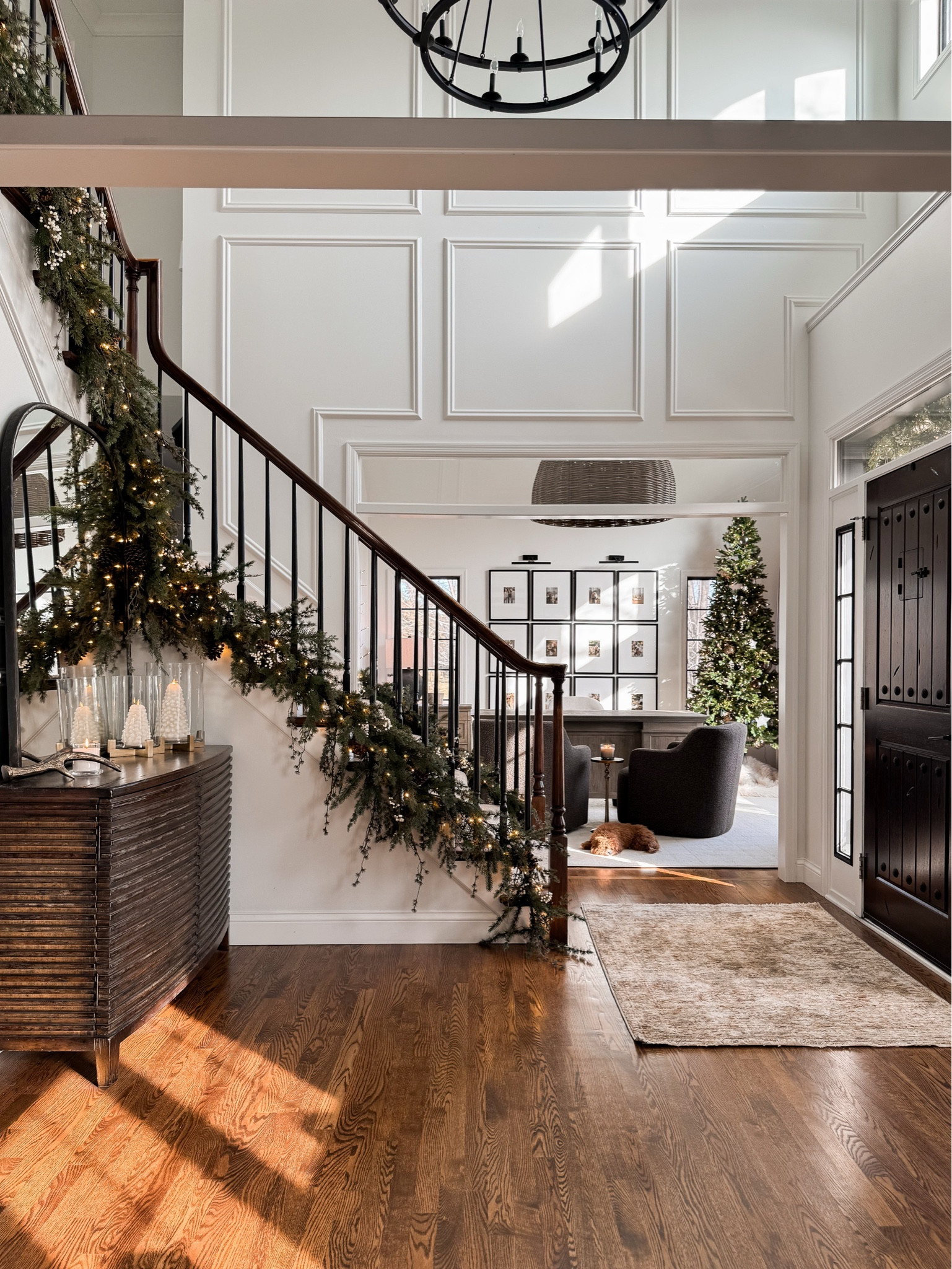 FESTIVE FOYER • fa la la la la it starting to feel like Christmas! 

#LTKHome #LTKHoliday #LTKStyleTip