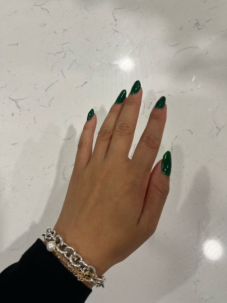 Emerald Green is the new color!