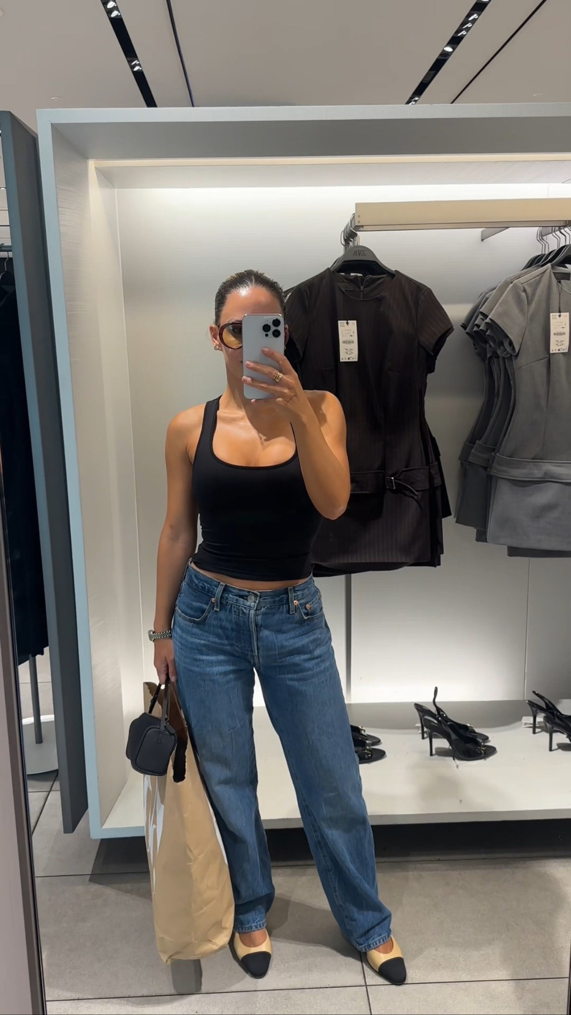 My favorite 501 90’s Levi jeans size 25 



#LTKStyleTip #LTKFindsUnder100