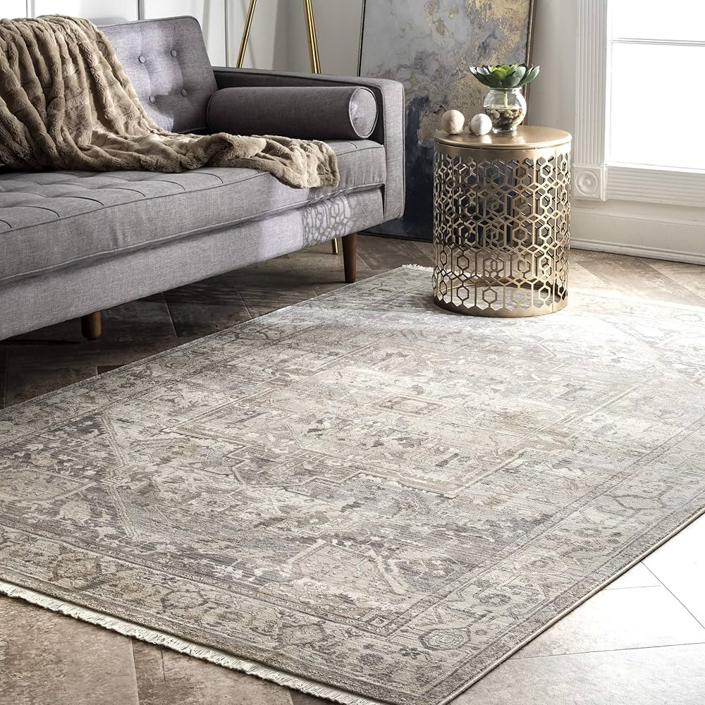 nuLOOM Harriet Vintage Medallion Fringe Area Rug, 3' x 5', Silver | Amazon (US)