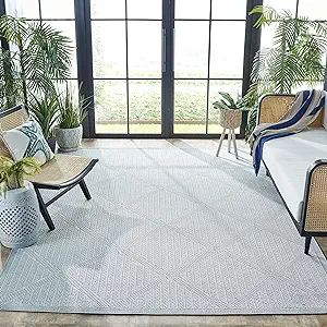 SAFAVIEH Bermuda Collection Accent Rug - 4' x 6', Light Blue & Ivory, Non-Shedding & Easy Care, M... | Amazon (US)