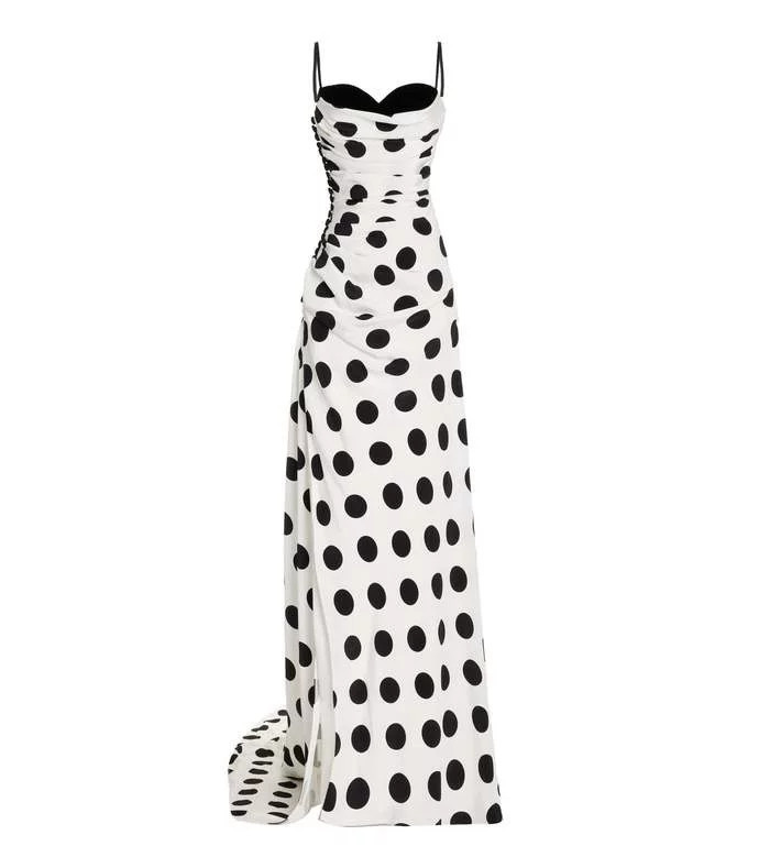 Orders

					
						
	
		 Order Status



	
		Returns & Exchanges
	

	
		Shipping & Payment
	

	
... | Shop BAZAAR