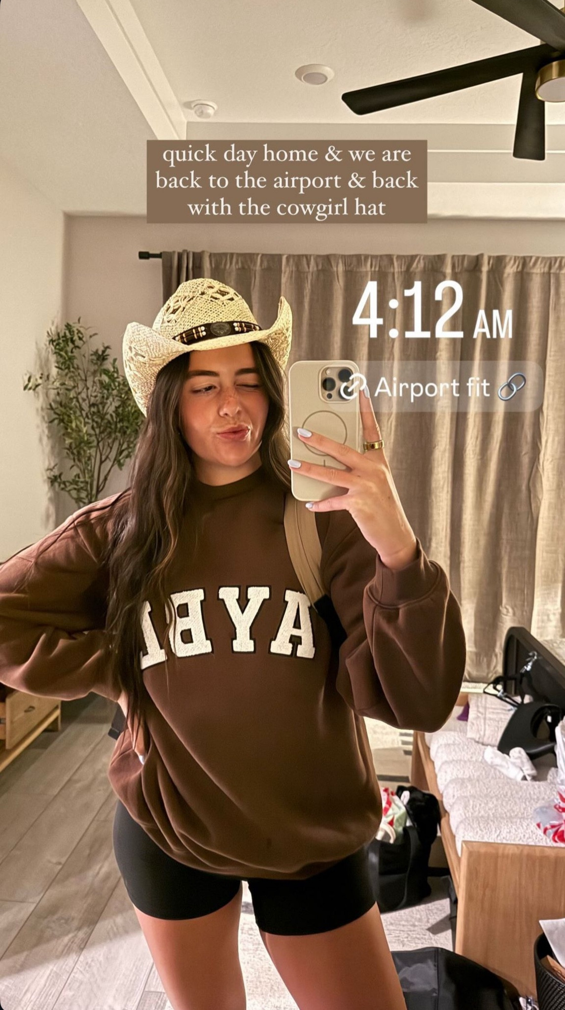 quick day home & we are back at the airport & back with the cowgirl hat 

#LTKStyleTip #LTKTravel