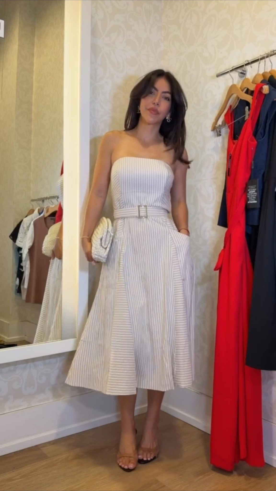 The perfect Summer brunch outfit! ☺️ 

This striped midi dress from WHBM is so cute!! I love the belt at the waist. Sharing more White House Black Market summer arrivals below! 


Brunch outfits, summer outfit ideas, strapless dress, casual outfit ideas, chic style

#LTKgrwm #LTKootd #LTKSeasonal