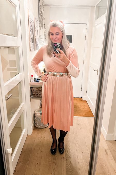 Ootd - Saturday evening. Soft pink velvet dress with pleated skirt (secondhand find), black tights and ballerina flats, old belt and pink bow in hair. 

#LTKgift 

#LTKHoliday #LTKstyletip #LTKparties