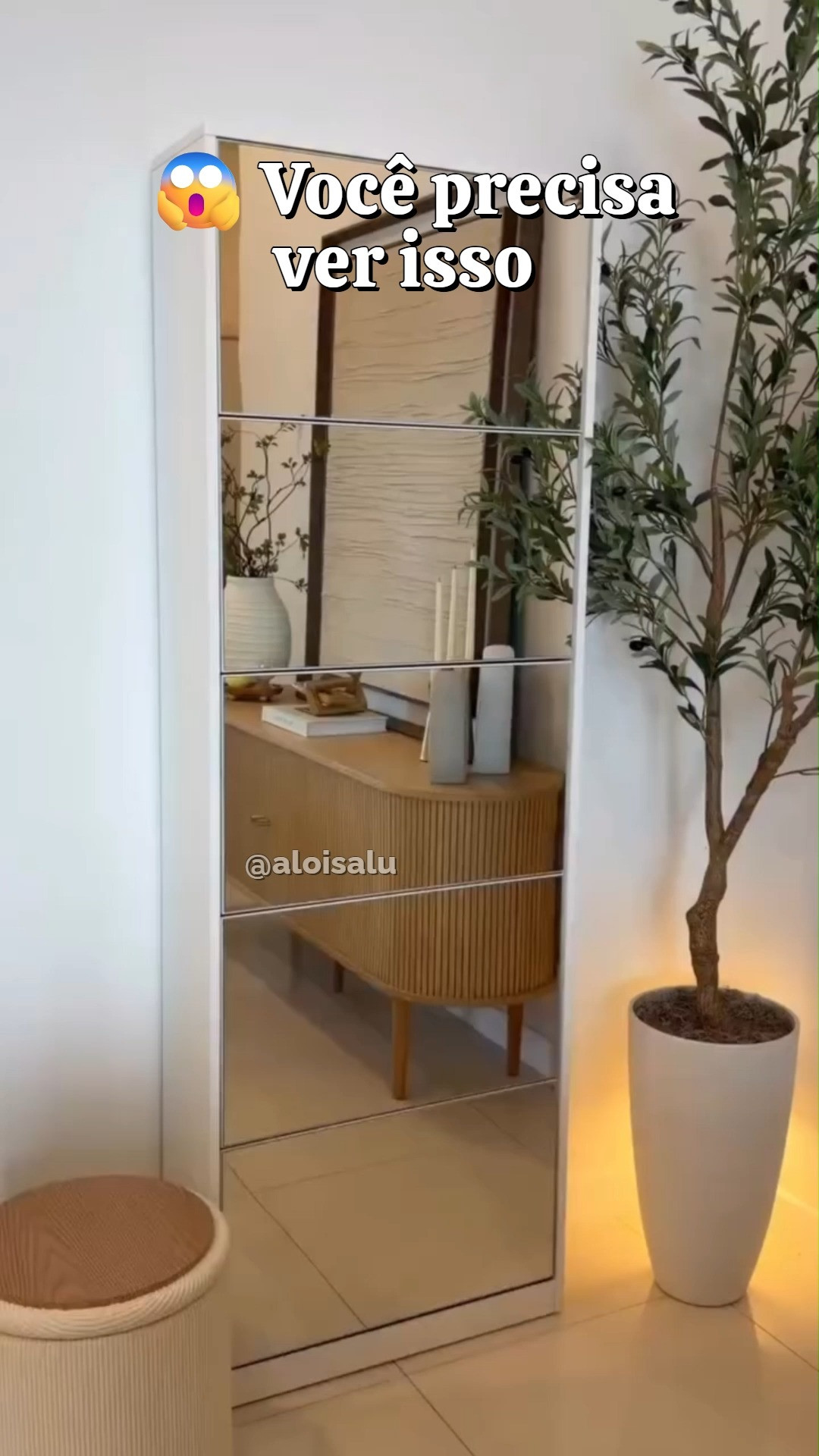 ✨ Organização com elegância
Essa sapateira com espelho é perfeita para quem deseja unir funcionalidade e estilo no ambiente 🏡
Além de manter seus calçados organizados, o espelho traz amplitude e leveza ao espaço, deixando tudo mais sofisticado 💛
✔️ Design moderno
 ✔️ Funcional e prática
 ✔️ Ideal para ambientes elegantes
👉 Um detalhe que transforma completamente o seu espaço!
  ães 

 #LTKBrasil #LTKHome #LTKDecor #Presente #Diadasm #HomeInspo #CasaOrganizada #Decoracao #Estilo #VidaPratica #aloisalu #Sapateira #sapateiracomvidro #GuardaRoupas #Padrinhos #LTKcasamento #LTKhome #LTKguiadepresente