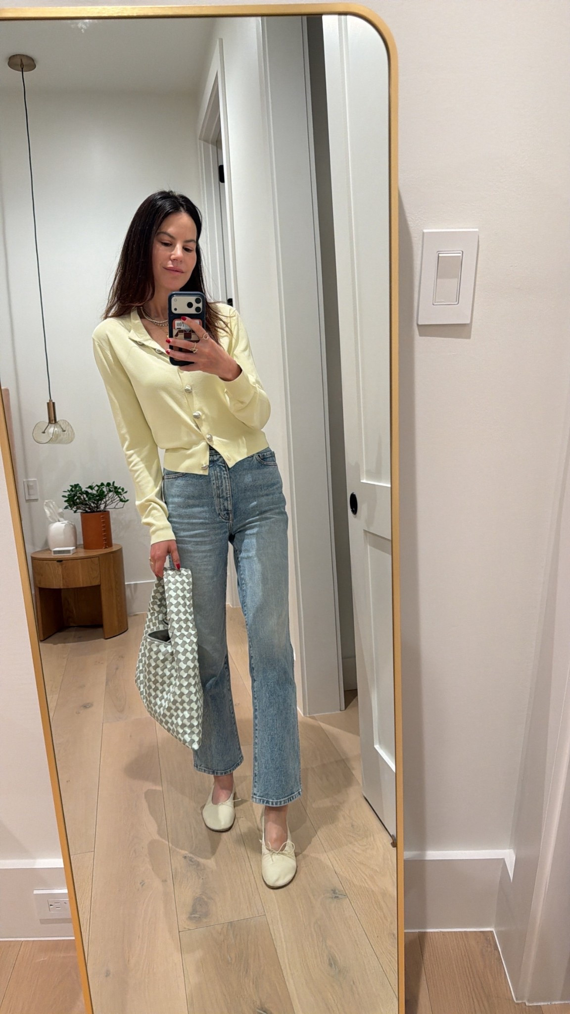 Perfect everyday spring outfit! Linked looks or less of my outfit and a similar version of my bag!

Women’s fashion, spring fashion, spring style, spring outfits, spring outfit inspo, spring ootd, women’s spring outfit, winter to spring style, winter to spring transitional outfit, chic style, mom fashion, mom style 






#LTKSeasonal #LTKOver40 #LTKootd
