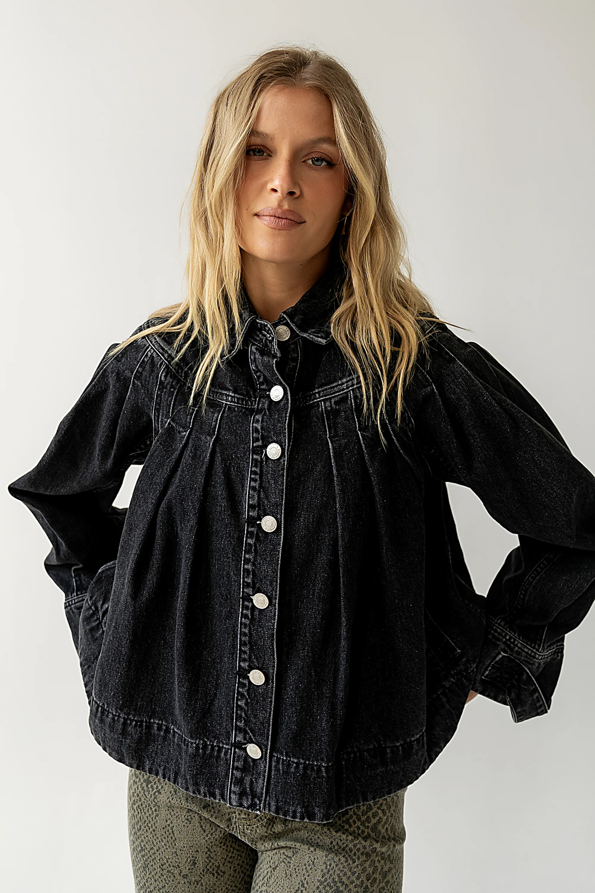 Lennon Denim Jacket in Washed Black - FINAL SALE | Böhme US