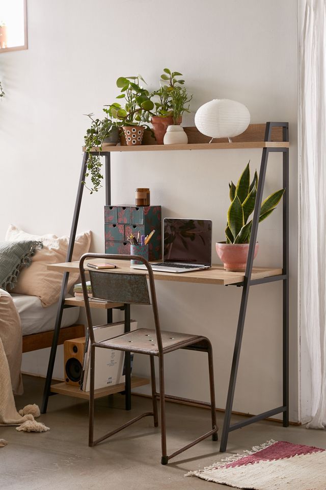 Kirby Hutch Desk | Urban Outfitters (US and RoW)