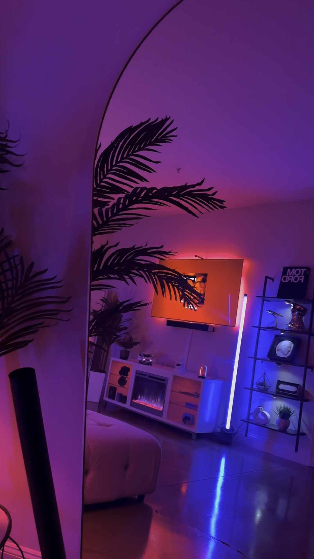 POV: Living Alone In Your 20’s 
#interiordesign #decor #homedecor #amazonfinds #LTKfinds #LTKhomedecor #wallart 

#LTKVideo #LTKMens