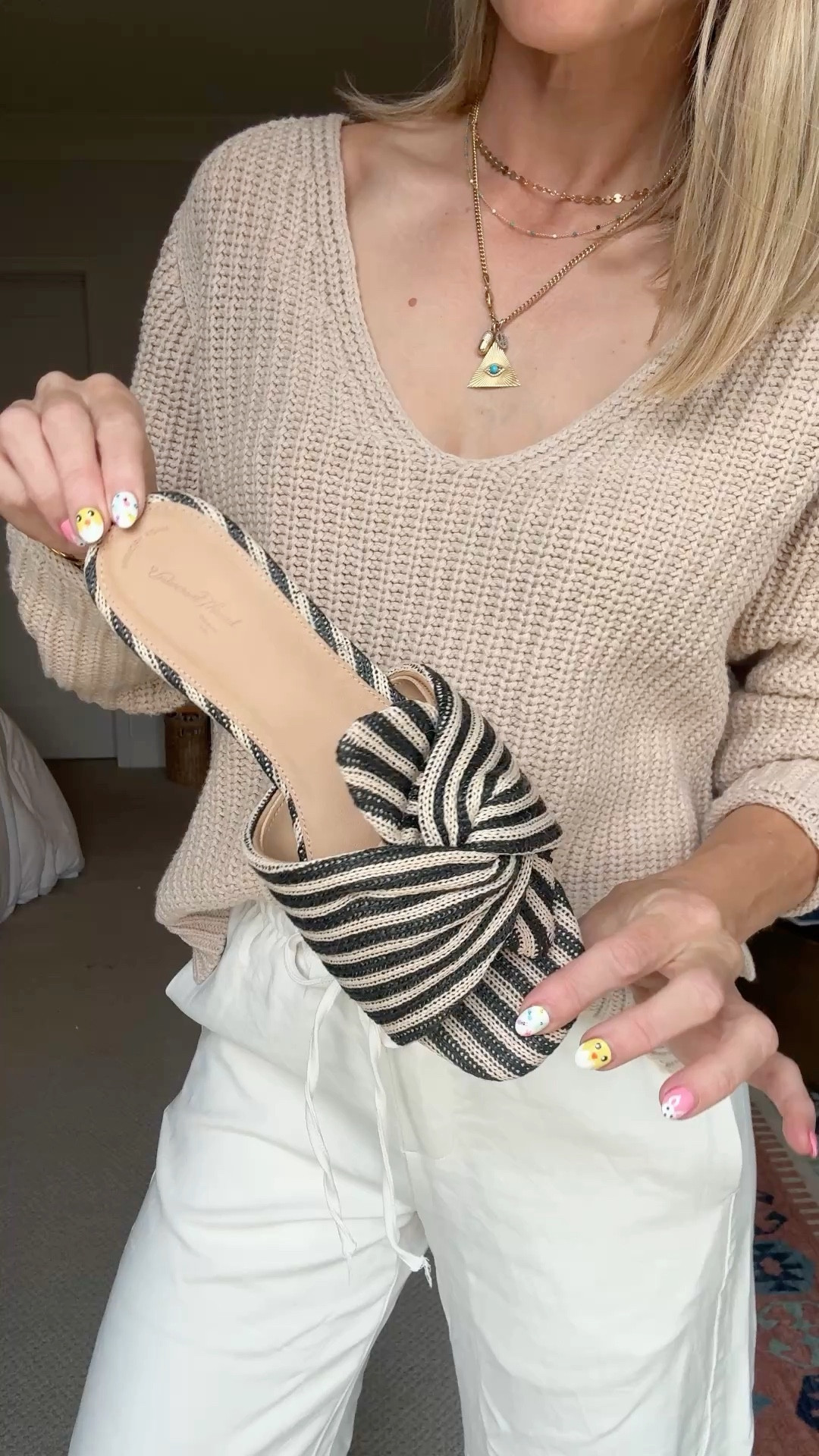 Target for the win!  The viral drawstring pants, this neutral v neck sweater and I’m absolutely loving these striped slides for spring.

#SpringOutfit #TargetStyle #TargetFINds #targetoutfits #WeekendOutfits ￼ #TargetOutfit #WhitePants ￼

#LTKSeasonal #LTKmomlife #LTKOver40