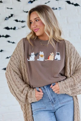 Halloween Cats Brown Graphic Tee DOORBUSTER | Pink Lily