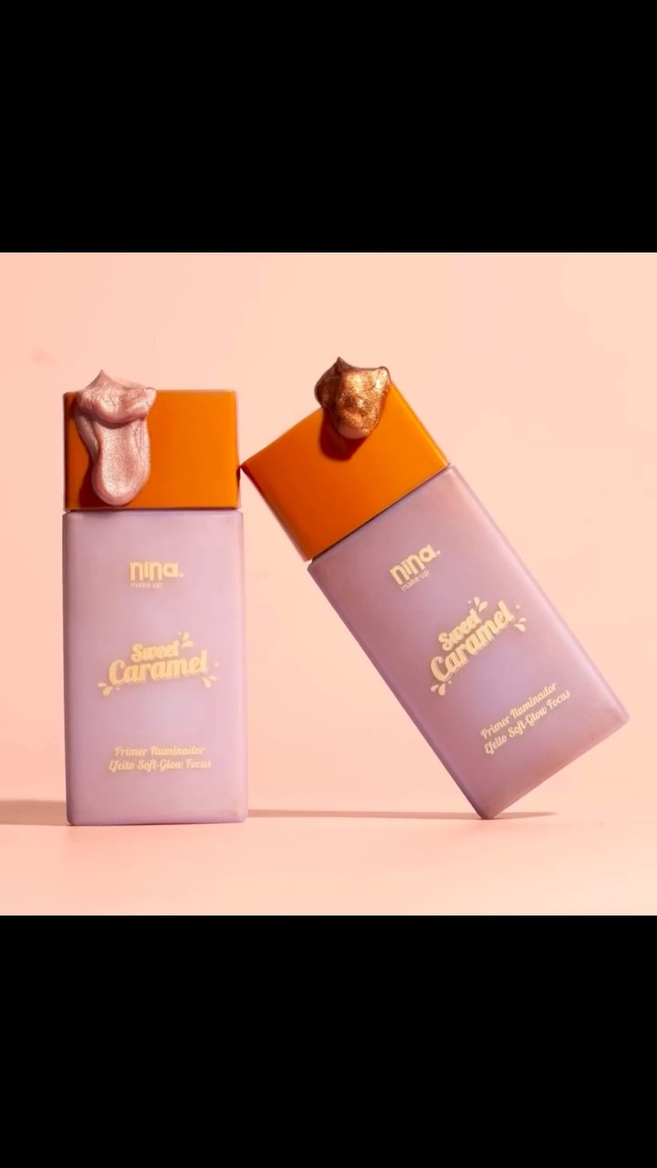 Se tem uma coisa que eu amo é aquele glow natural, com cara de “acordei radiante” – e o Sweet Caramel da Nina Makeup entrega exatamente isso!
Ele é um prime iluminador com efeito soft glow, perfeito pra dar aquele viço bonito na pele antes da make. A textura é levinha, não pesa nadinha e ainda tem esqualano, que ajuda a manter a hidratação e deixa a pele com aquele toque macio que a gente ama.
Dá pra usar sozinho ou como primer mesmo, antes da base. O cheirinho é uma delícia e o acabamento… vocês vão ver no vídeo! Brilho de pele saudável, sem exageros.

Já testaram esse queridinho?

#SweetCaramel #NinaMakeup #GlowBonito #MakeGlow #PrimerIluminador #PeleRadiante
