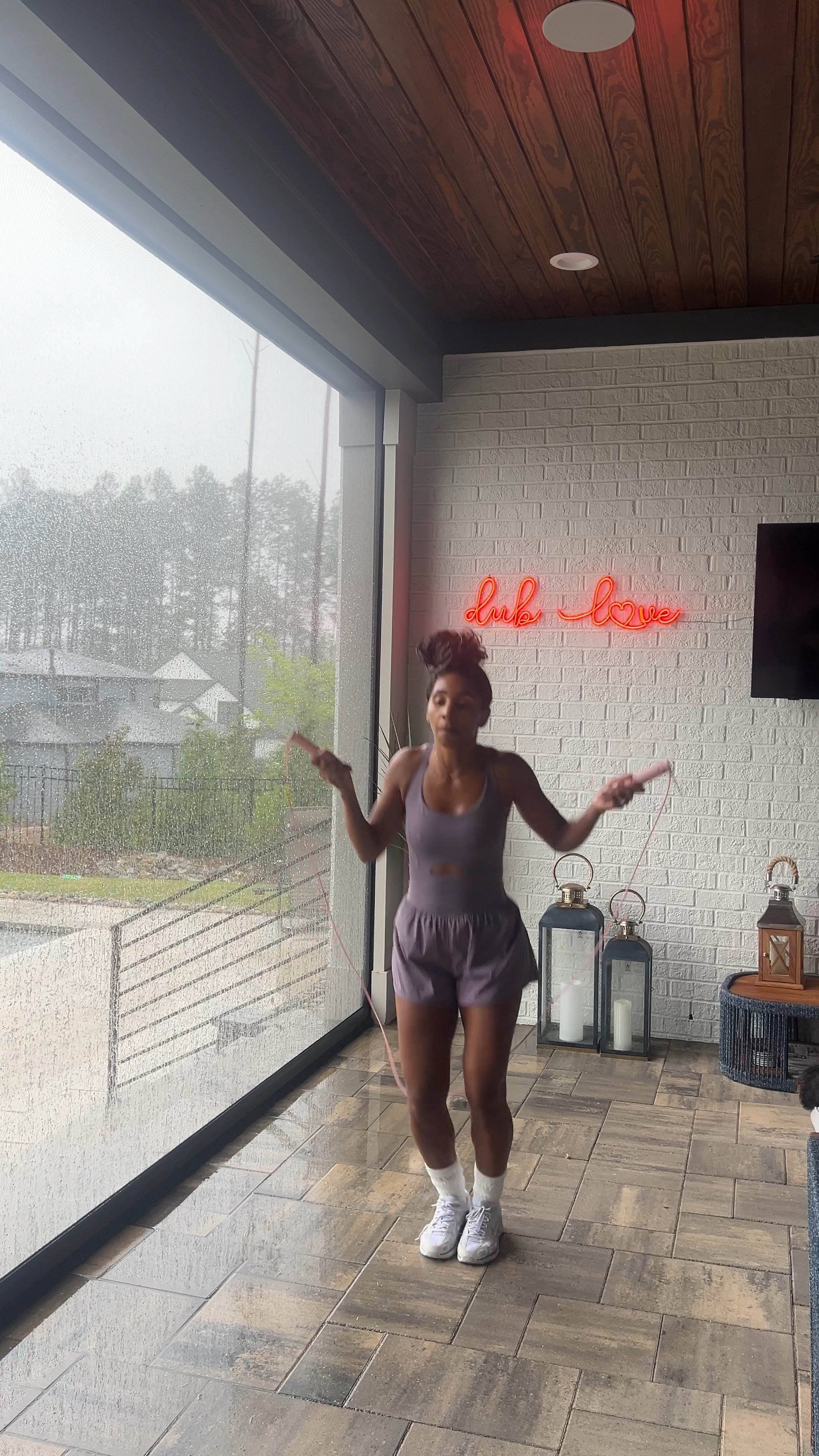 I love my workout “runsies” 💕💕

#LTKVideo #LTKFindsUnder50 #LTKActive