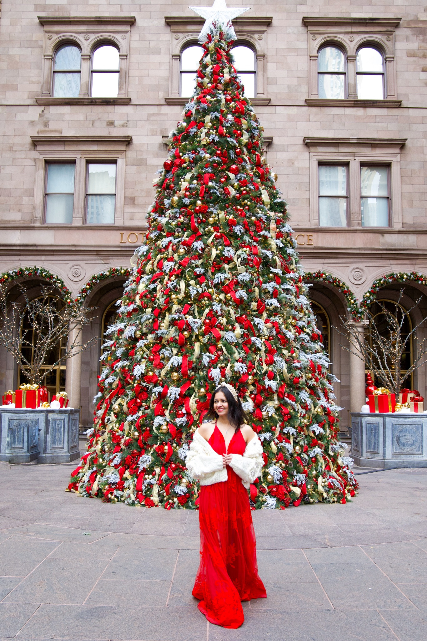 Sequin sweater 
Sequin cardigan 
White sweater 
Holiday outfit 
Holiday dress 
Red dress 


#LTKstyletip #LTKHoliday #LTKfindsunder100