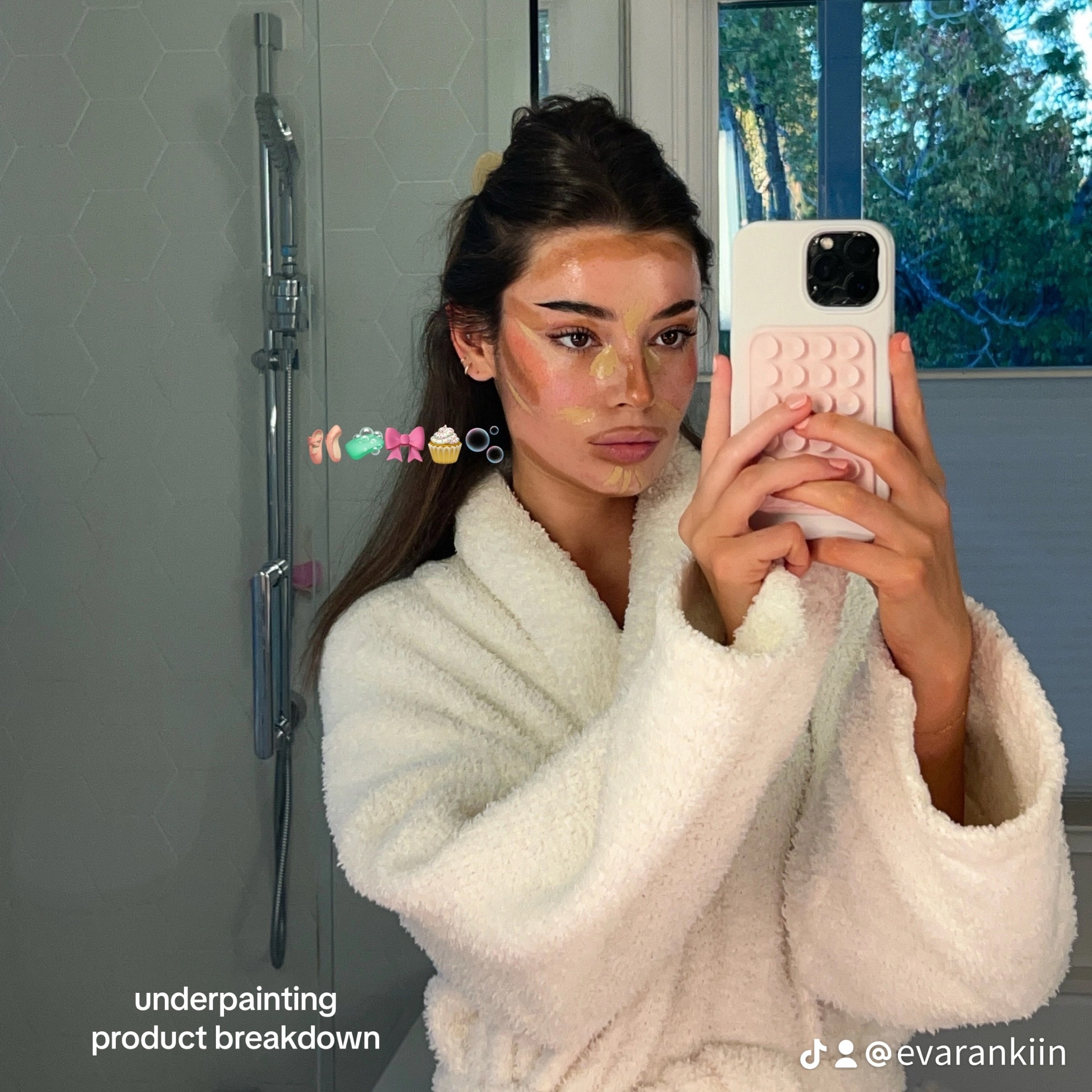 my current favourite glowy base routine🩰🫧🎀✨🧁

#LTKbeauty
