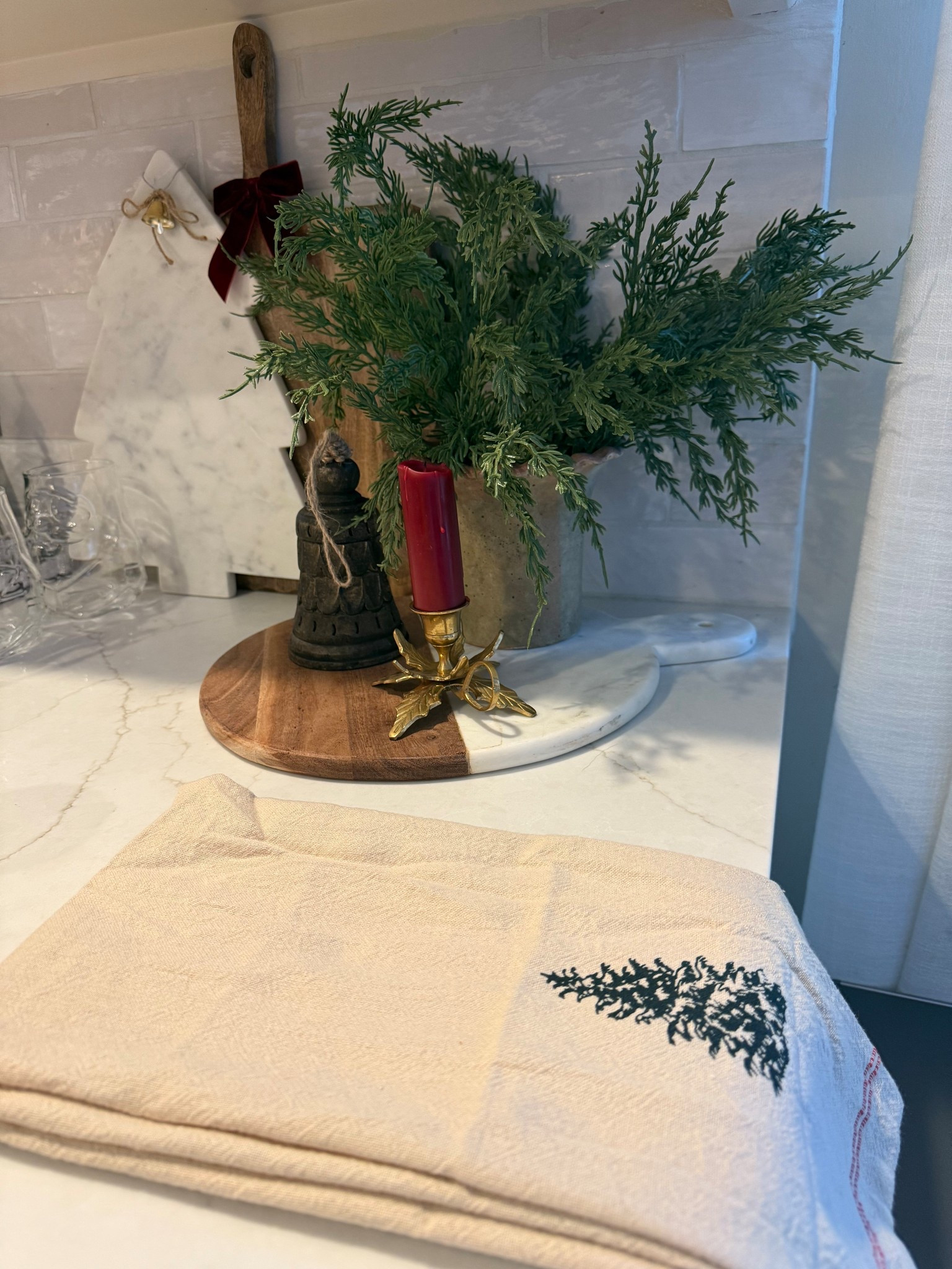 Christmas Kitchen Corner! 🎄♥️

#LTKHome #LTKHoliday #LTKSeasonal