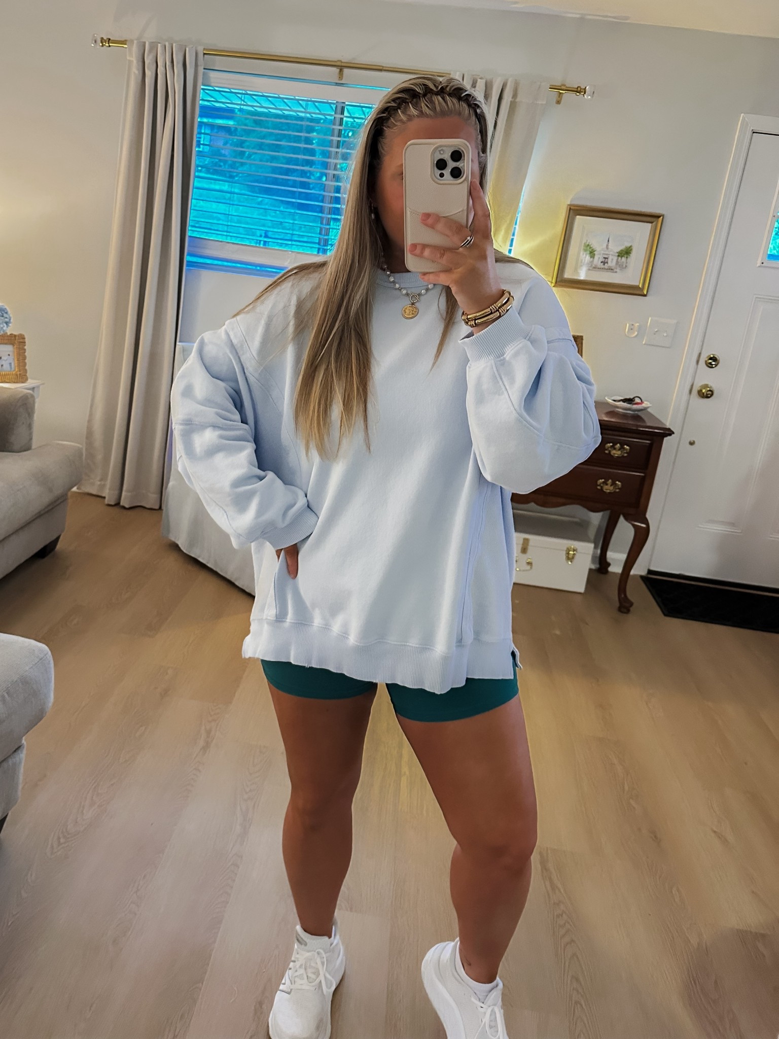 comfy athleisure outfit of the day!! 

#LTKStyleTip #LTKMidsize #LTKActive