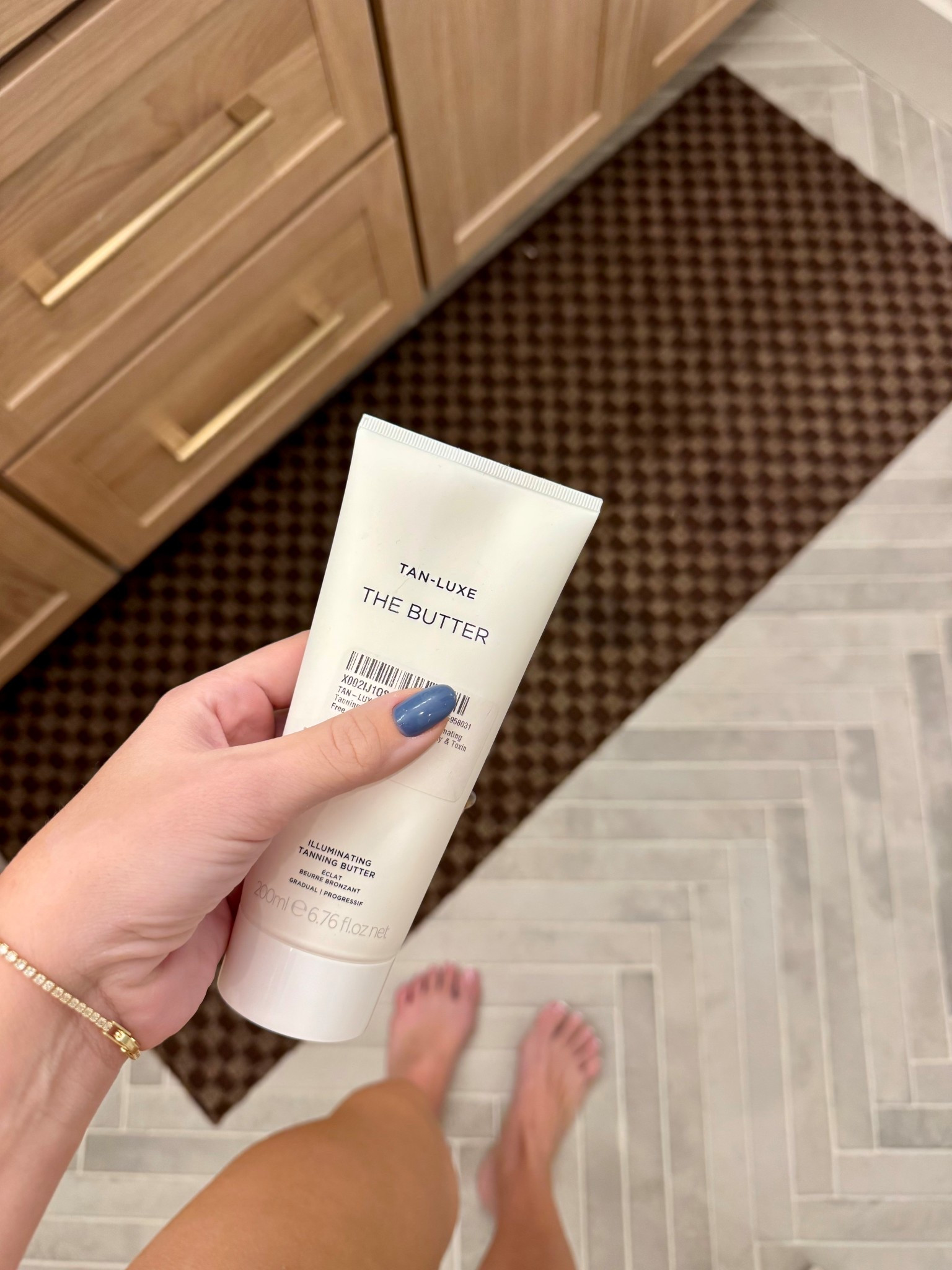 Non-toxic gradual self-tanner lotion that doesn't make you orange 👏🏽

#LTKBeauty #LTKFindsUnder50 #LTKdayinmylife