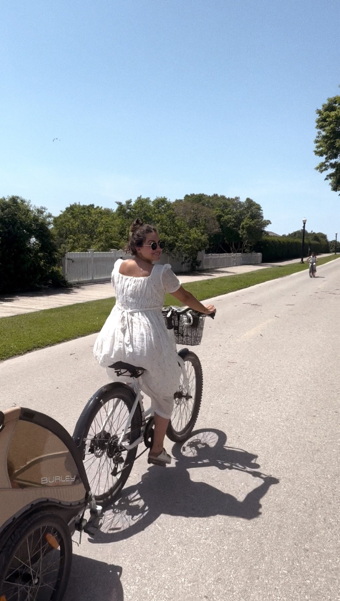 A bunch of my favorite dress options 🤍