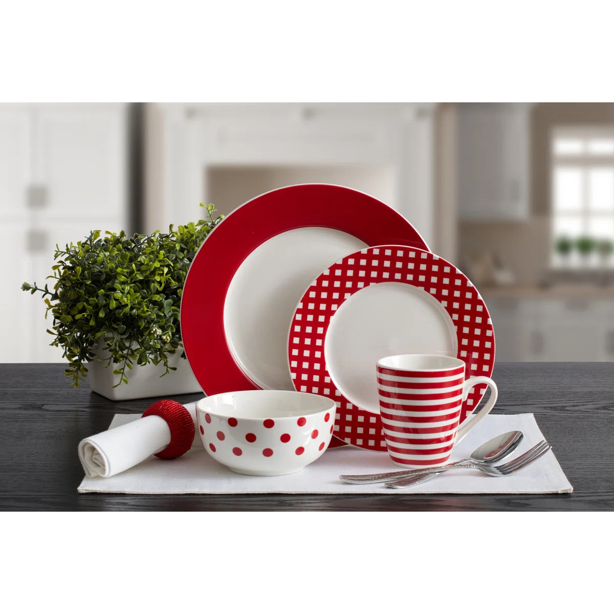 Pfaltzgraff Everyday Kenna Red 16-Piece Porcelain Dinnerware Set, Service for 4 | Wayfair North America