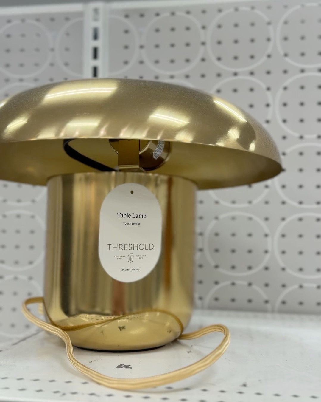 What I’m loving lately at Target!

Brass table lamp
Large ceramic vase
Marble dish
Marble candle holder
Glass match holder 

#LTKHome