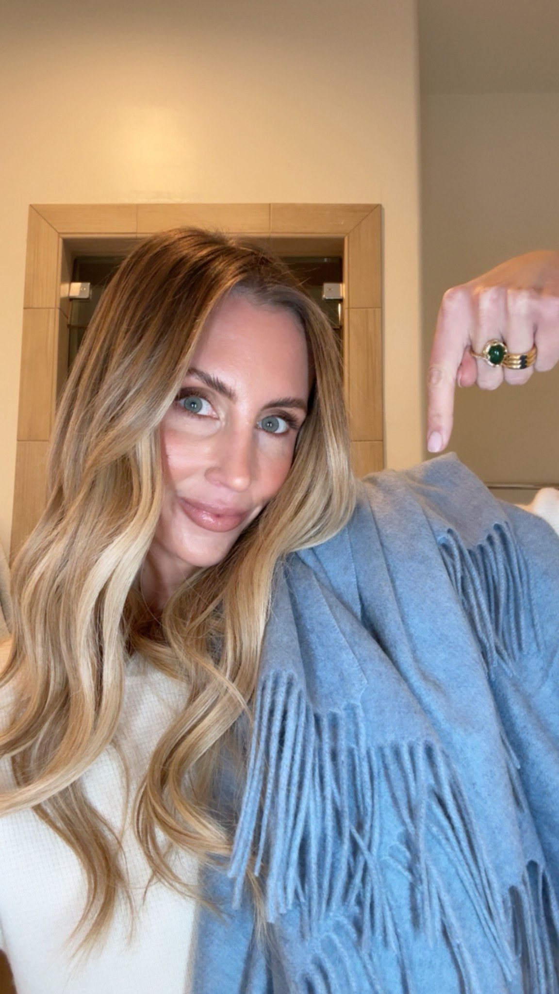 #QuincePartner This color is absolutely adorable and don’t get me started on how soft this cashmere blanket is! @onequince