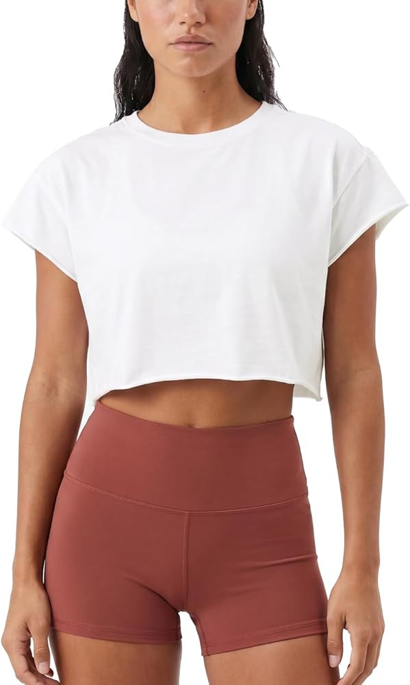 Womens Cropped T Shirts Casual Summer Tops Short Sleeve Crew Neck Basic Tees Crop Workout Tops | Amazon (US)