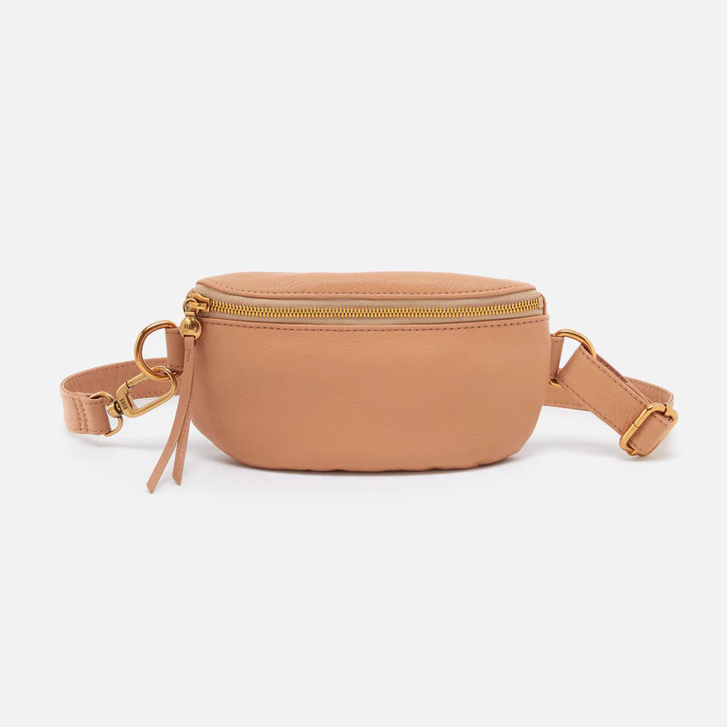 Fern Belt Bag In Pebbled Leather - Sandstorm | HOBO Bags