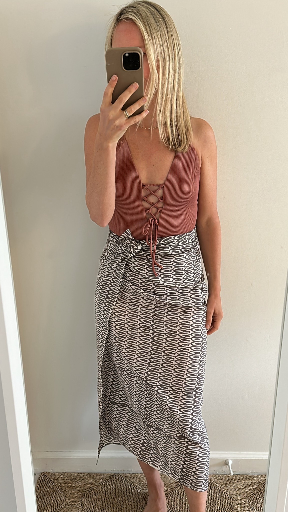 try code MOREMIRTH15 for 15% off this sarong. 



#LTKSeasonal #LTKFindsUnder50 #LTKSummerEdit