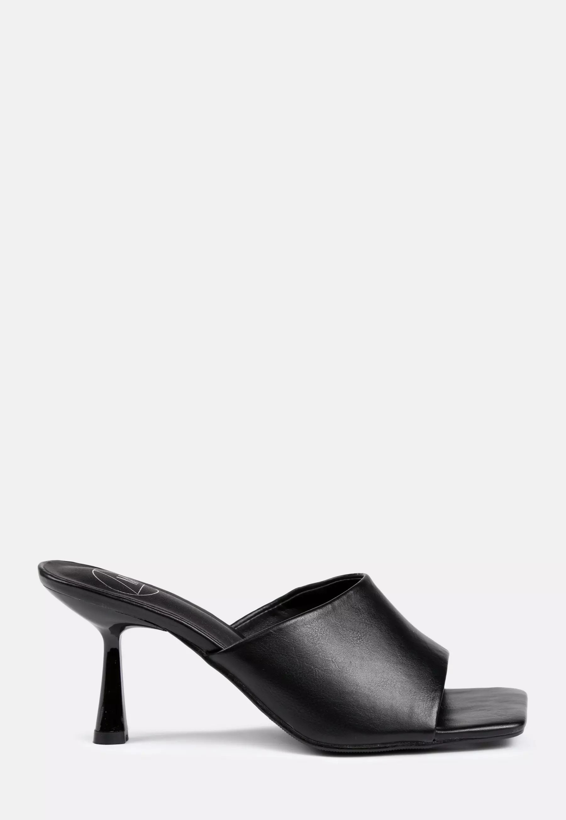 Black Square Toe Low Heel Mules | Missguided (US & CA)