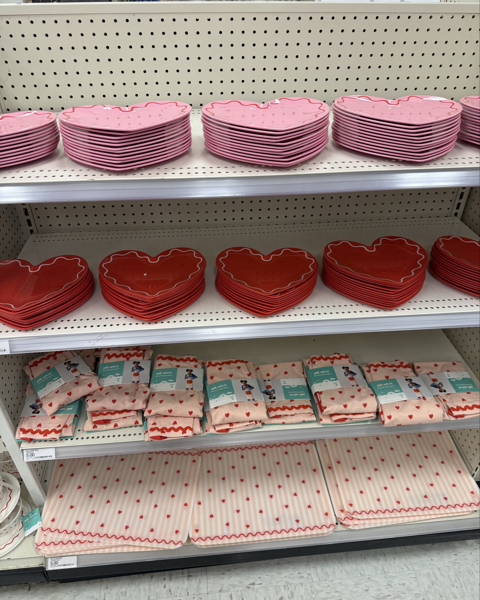 VALENTINES DAY IS STARTING TO POP UP AT TARGET - just a few cute finds 

#LTKFindsUnder50 #LTKSeasonal