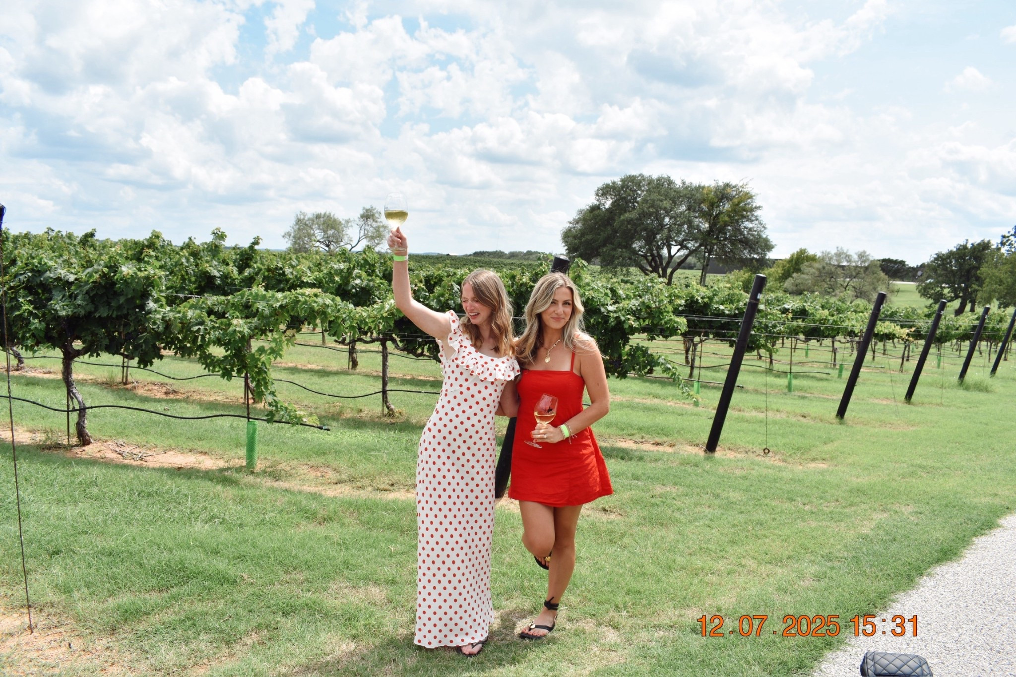 Wine tasting 🍷 #revolve #sundress #abercrombie #abercrombieandfitch #AF