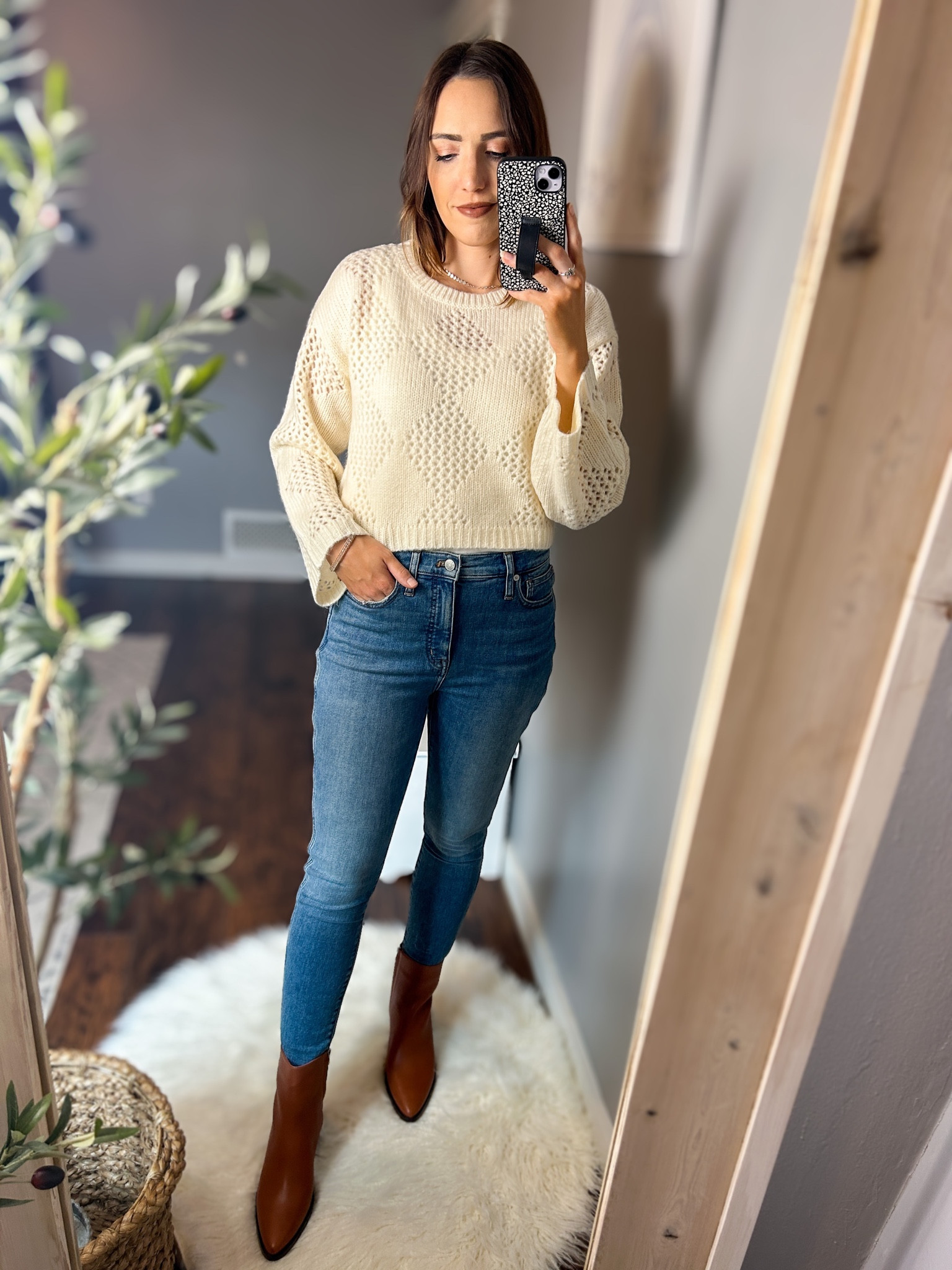 Madewell try on — Madewell sale — Fall outfit

Diamond stitch cropped sweater — TTS, S
*Wearing layering tank under-linked similar 
10” high rise skinny jeans — TTS, 28, snug fit 
Brown ankle boots — TTS

#LTKxMadewell #LTKsalealert #LTKSeasonal