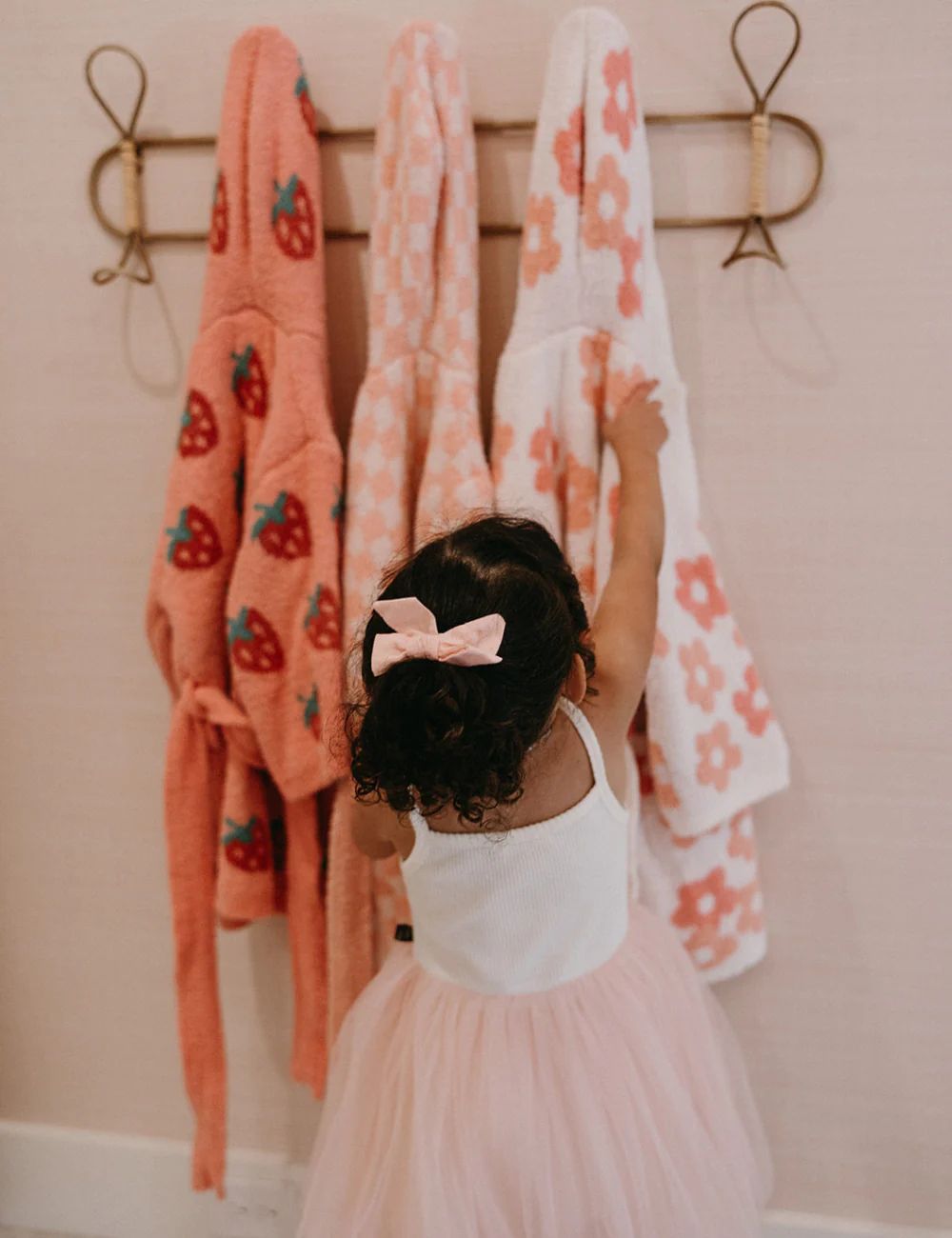 TSC x Madi Nelson: Daisies In Bloom Mama + Mini Robes | The Styled Collection