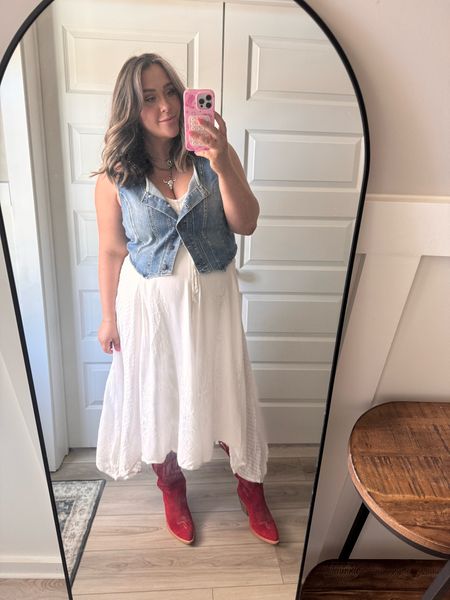 Country concert outfit idea! This one is very bump friendly and so comfy!

Everything I’m wearing is from Boot Barn. Added some affordable options from Amazon below! 

#LTKFindsUnder100 #LTKBump #LTKFindsUnder50