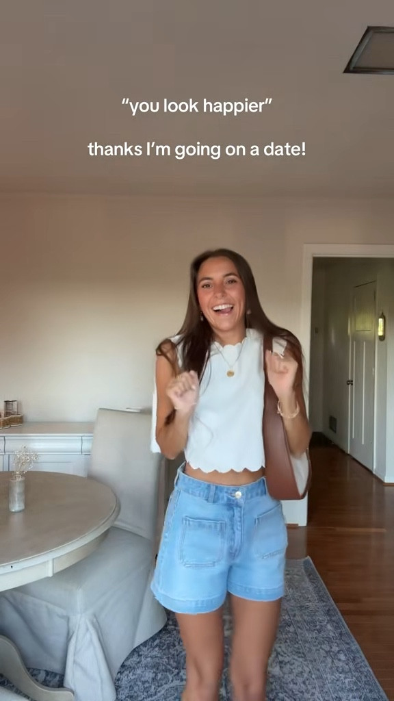 date night look! shirt is actually from a set from shein - wearing a size small 
http://api-shein.shein.com/h5/sharejump/appjump?link=l2icRxme5xH_8&localcountry=US&url_from=GM7117342711