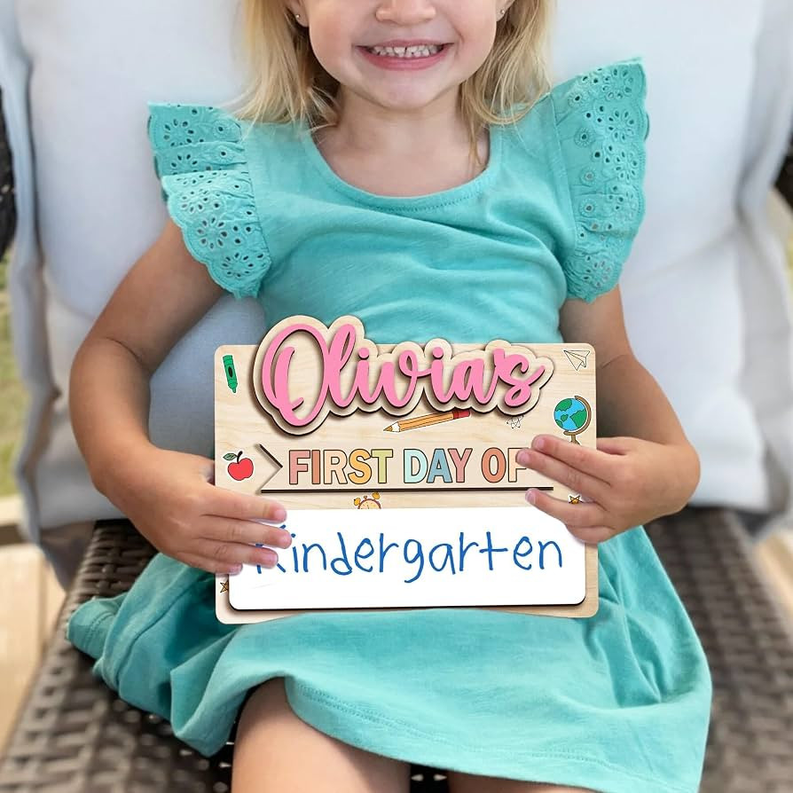 Personalized First Day of School Sign - Dry Erase First Day/Last Day of School Sign, Kindergarten... | Amazon (US)
