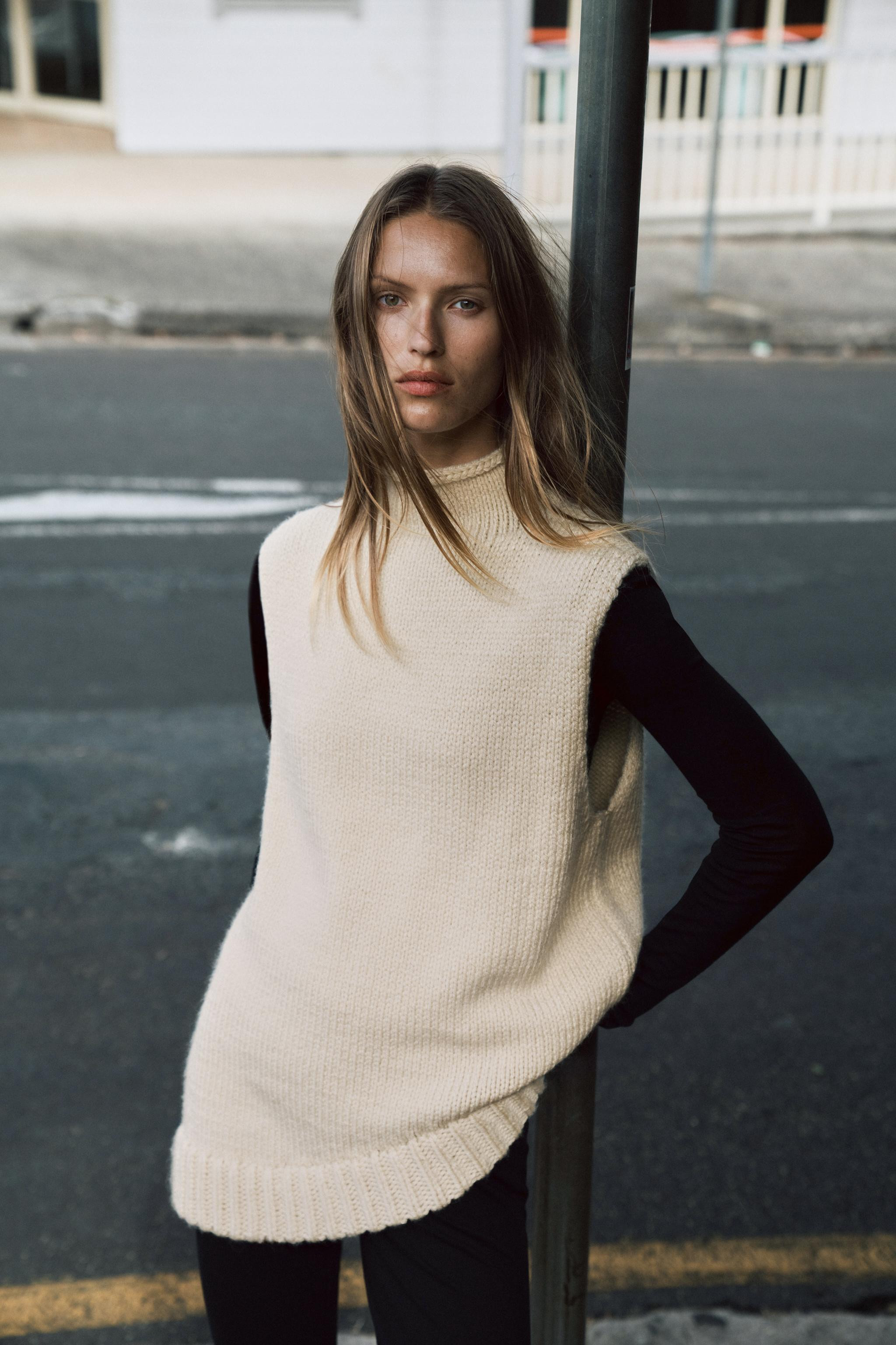 ASYMMETRIC KNIT VEST | Zara UK